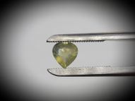 Unheated greenish-yellow sapphire Heart 1.20 ct 7 mm