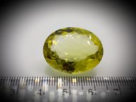 Lemon quartz 35.30 ct 25.5 х 20 mm