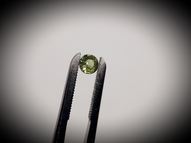 UNheated round green sapphire 0.53 ct 5 mm