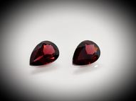 Garnet pair 3.81 ct 10x7 mm