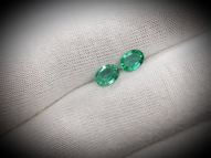 Emerald pair 0.97 ct 6х4.6 mm