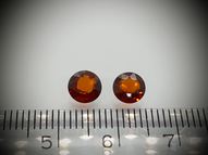 Spessartīnu granātu pāris 1.88 karāti 5.8 mm