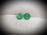 Round emerald pair 1.86 ct 6.4 mm