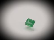 Emerald 0.92 ct 6 х 4.8 mm