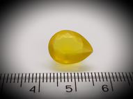 Fire honey opal 4.20 ct 13.8 х 10.7 mm