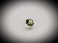 UNheated round green sapphire 0.53 ct 5 mm