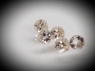 Morganite set 2.72 ct 5.5 mm