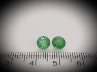 Round emerald pair 1.86 ct 6.4 mm