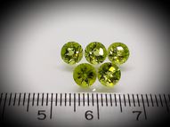 Peridot set 5 pcs 3.65 ct 5.5 mm