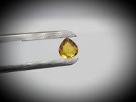 Yellow-orange sapphire 0.90 ct 6.3х6 mm