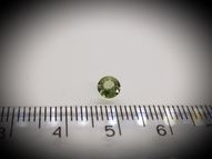 UNheated round green sapphire 0.53 ct 5 mm